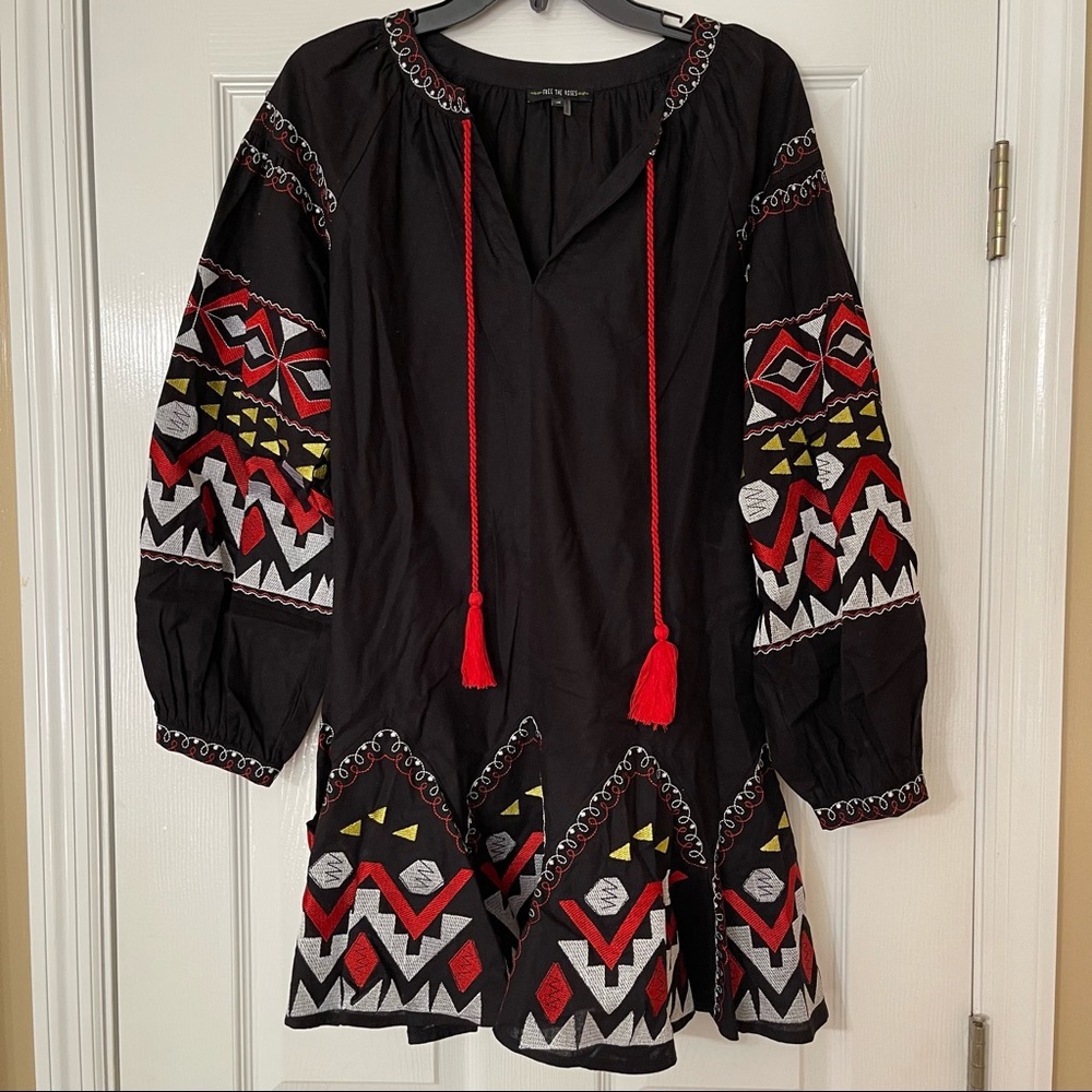 NWOT Free the Roses Aztec Dress